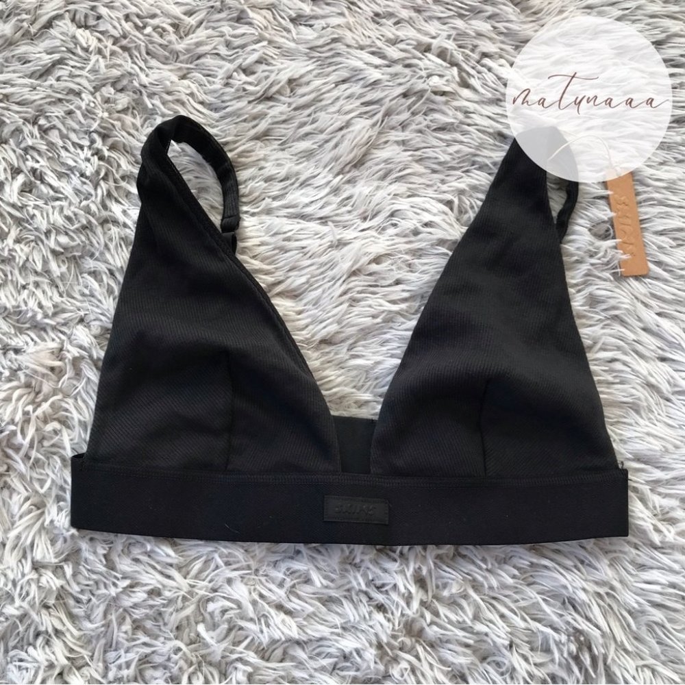 Skims Cotton Plunge Bralette in Soot L